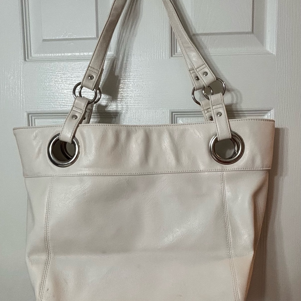 Chic White Leather Tote Bag